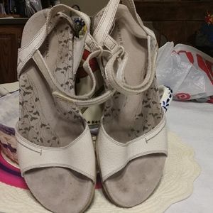 Off white Merrell sandals